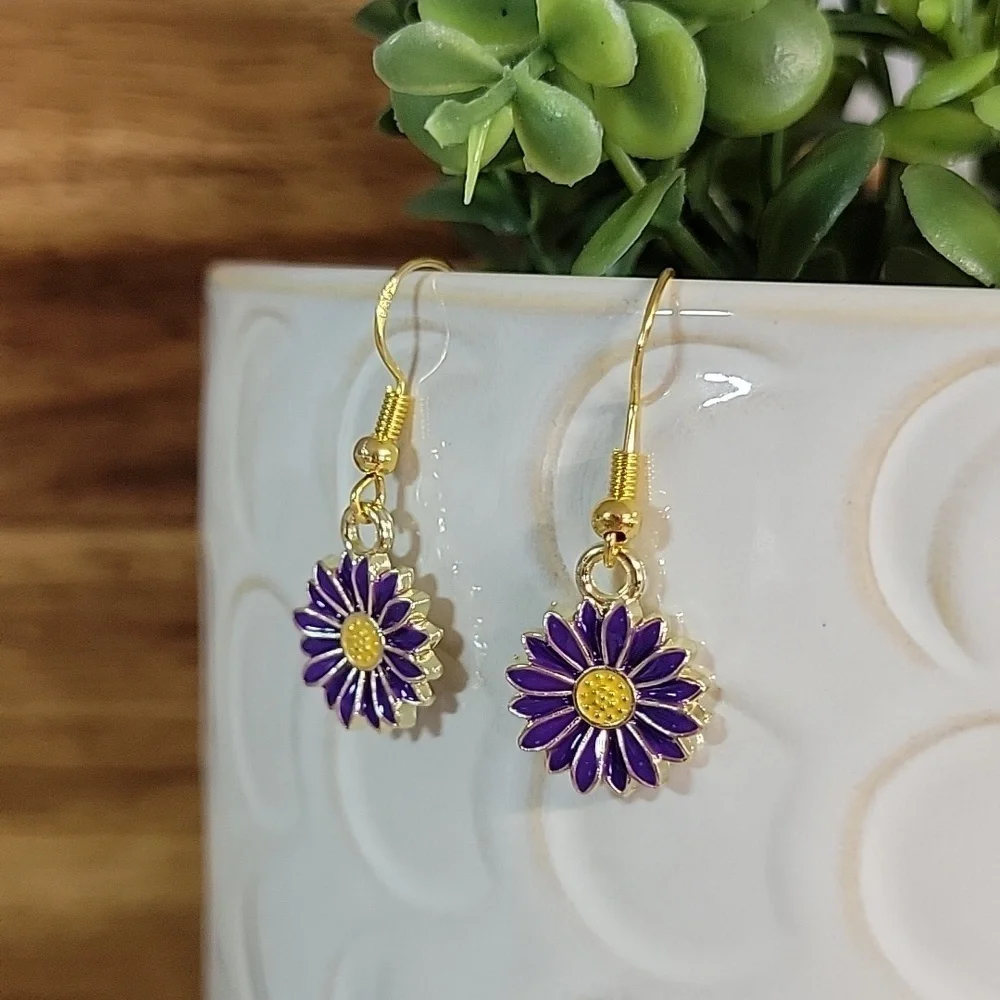 PURPLE DAISY DAINTY DROP EARRINGS